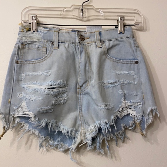 UNIF Light Wash Distressed Denied Shorts - Picture 1 of 6